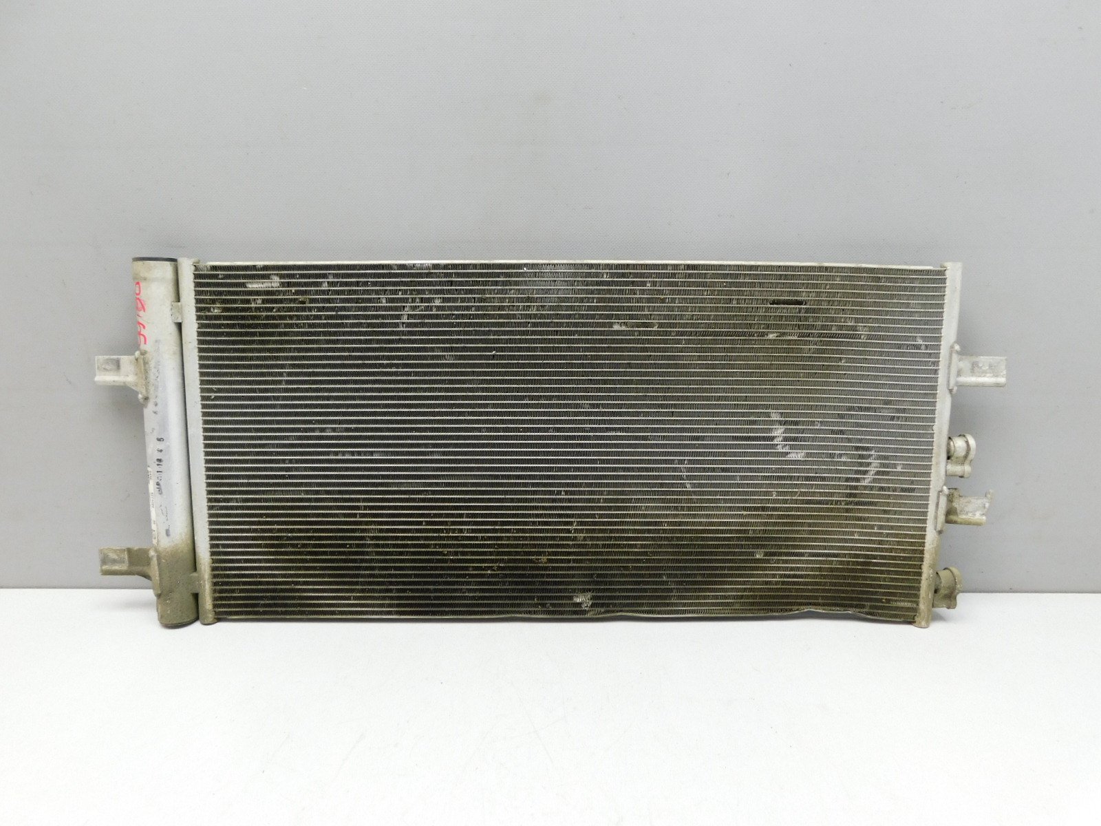 Радиатор кондиционера / конденсер