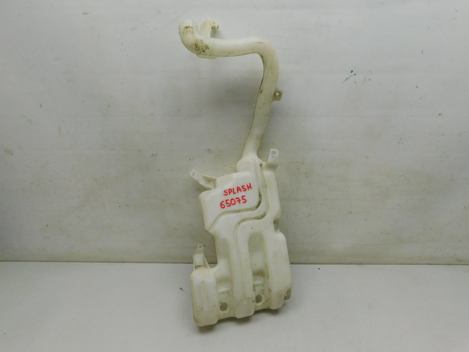 Бачок омывателя лобового стекла Suzuki Splash 2008>