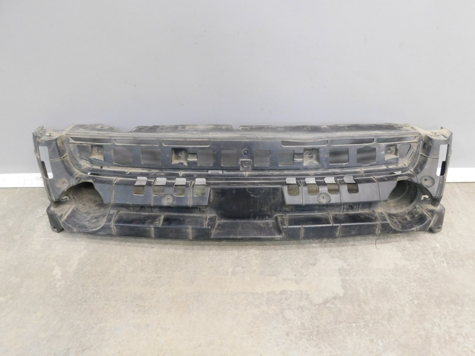 Усилитель переднего бампера Ford Kuga 2012>