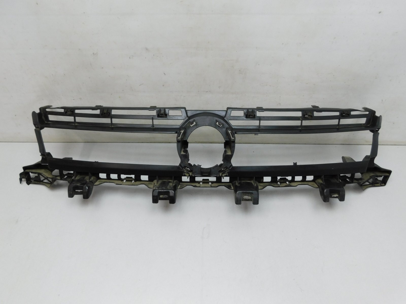 Решетка радиатора Volkswagen Caddy III 2004-2015