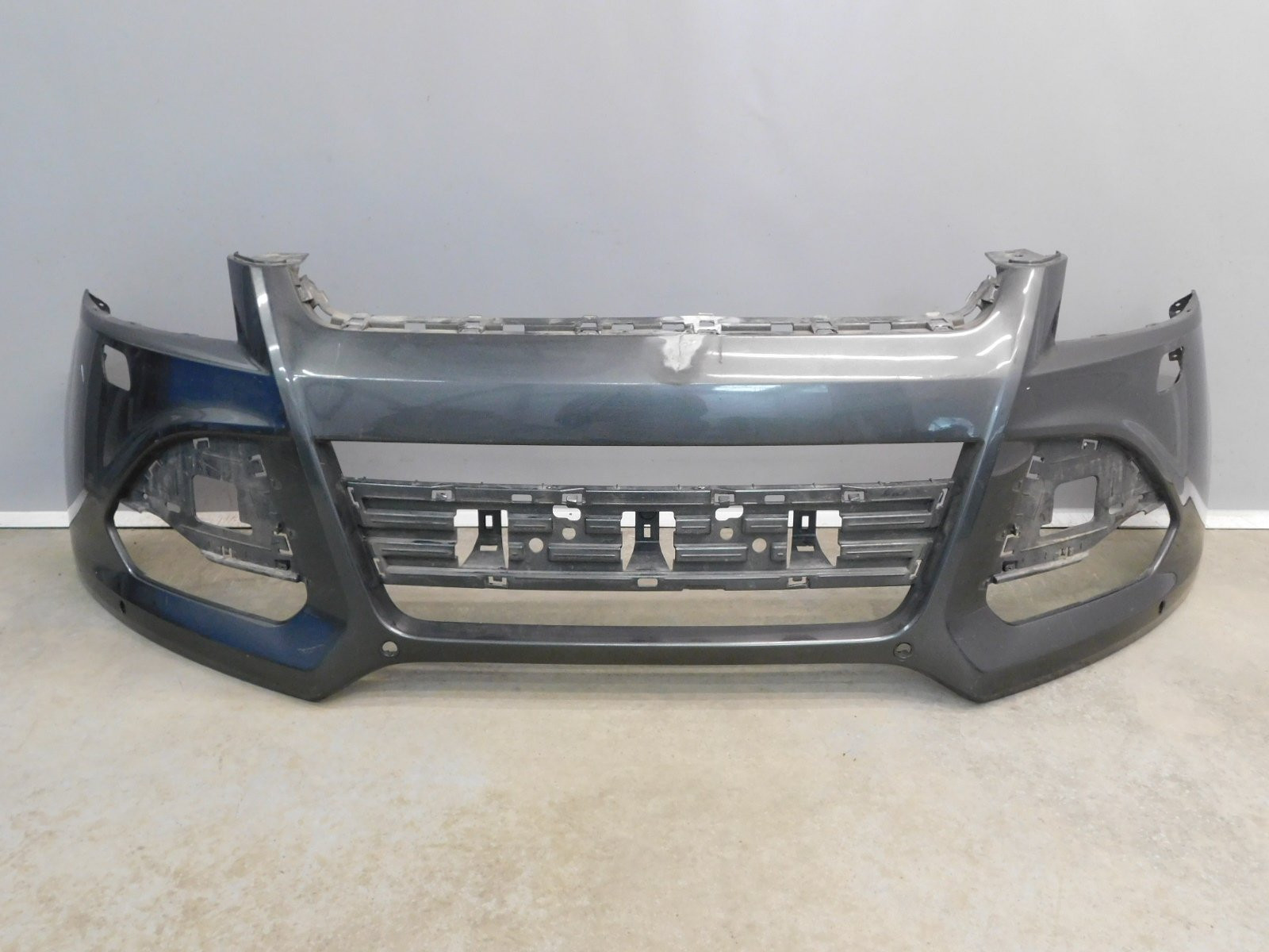 Бампер передний Ford Kuga 2012>