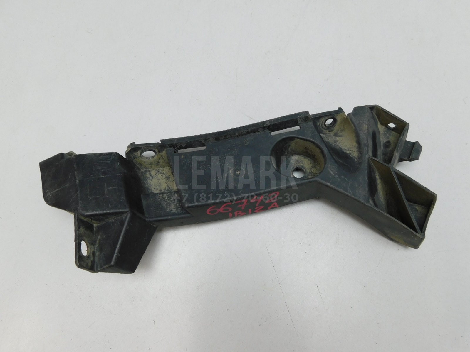 Направляющая заднего бампера Seat Ibiza 2008> 6J4807393
