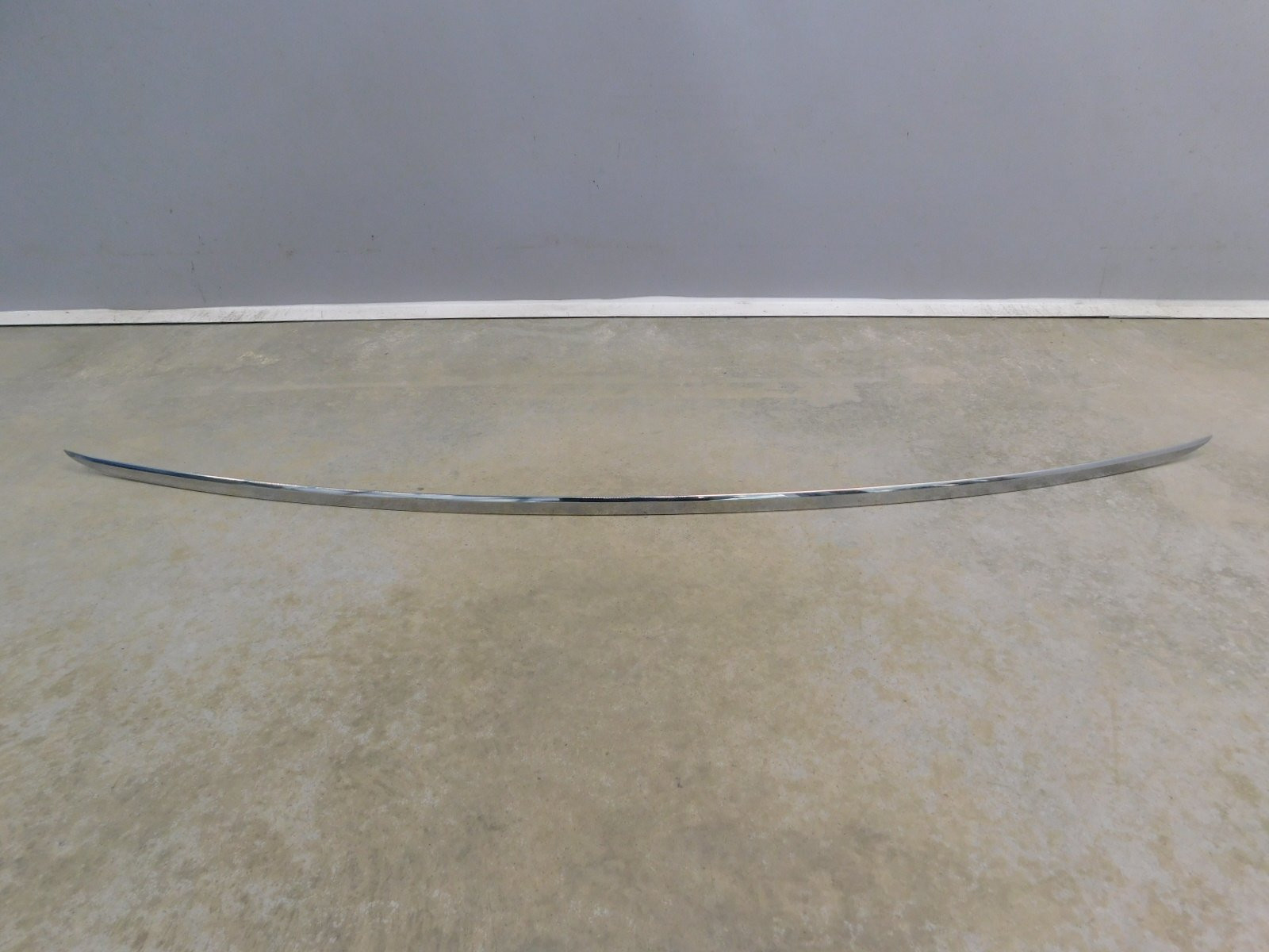 Молдинг крышки багажника Audi Q5 2008-2017