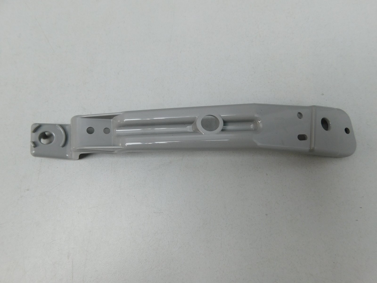 Кронштейн фары правой Toyota Land Cruiser (200) 2008>