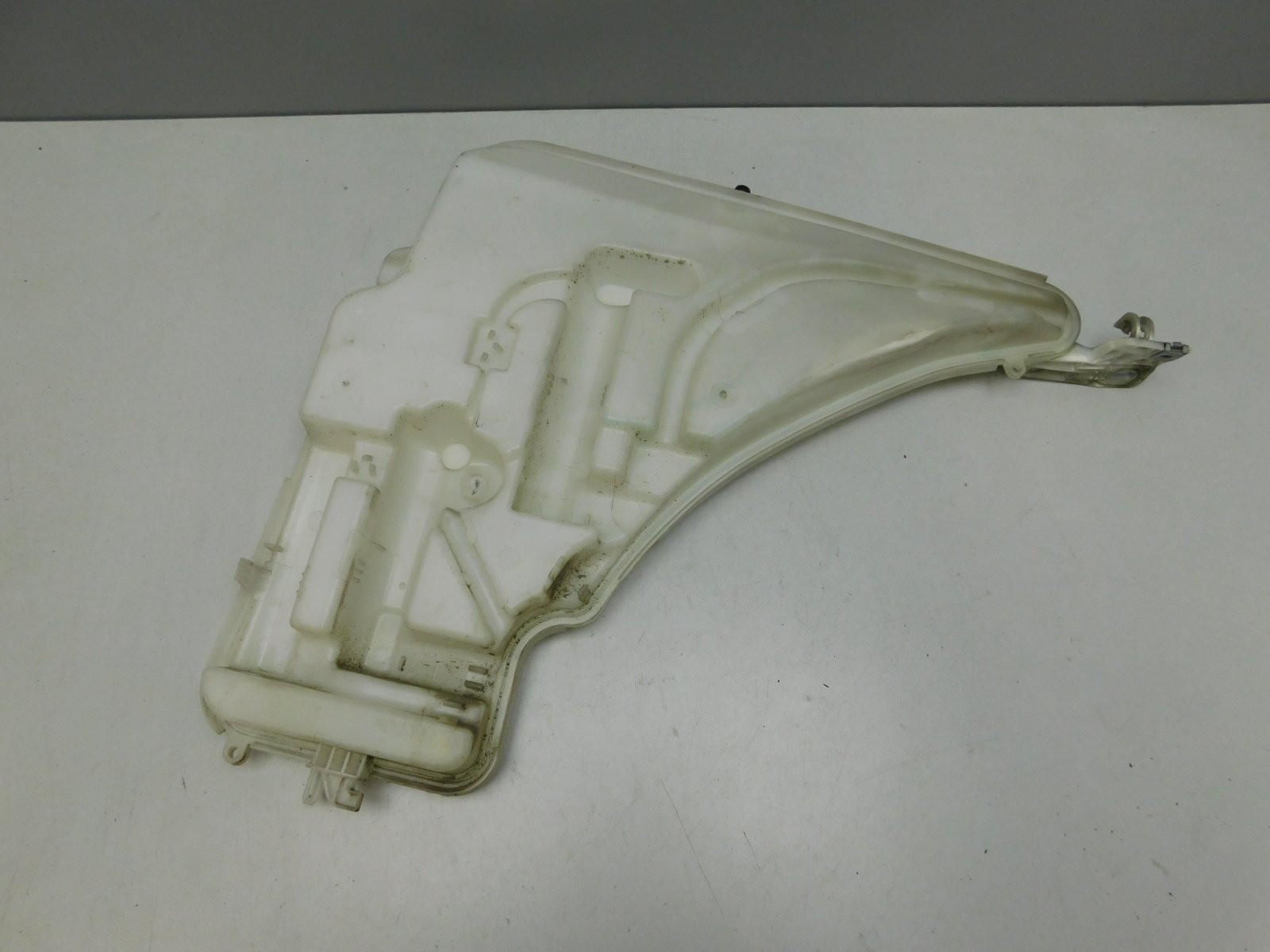 Бачок омывателя лобового стекла BMW 3-серия F30 2011>