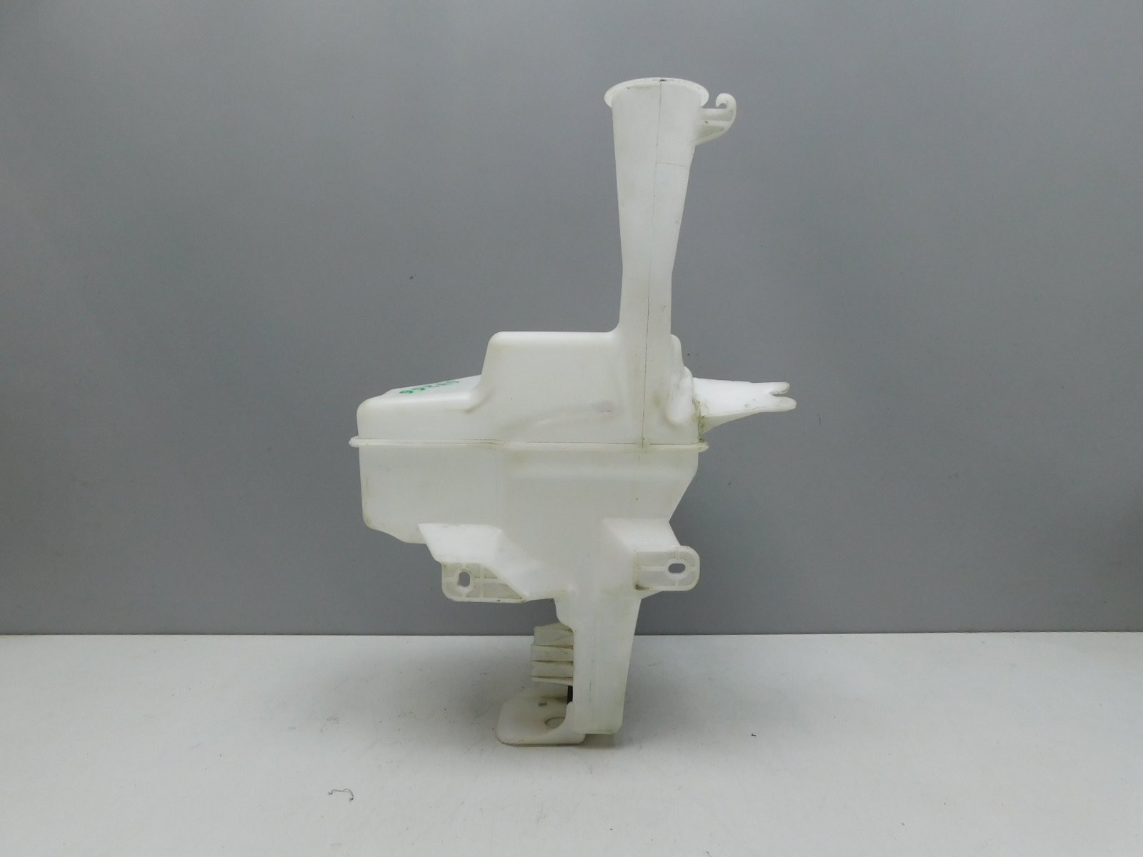 Бачок омывателя лобового стекла Hyundai Solaris 2010-2017