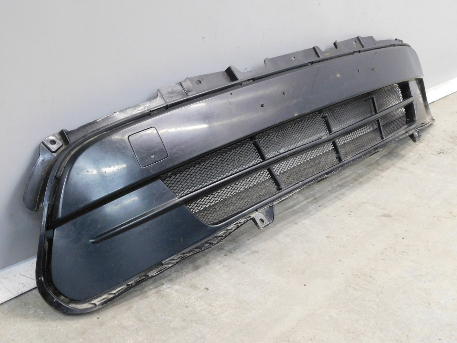 Решетка в бампер центральная Kia Sorento Prime 2015>