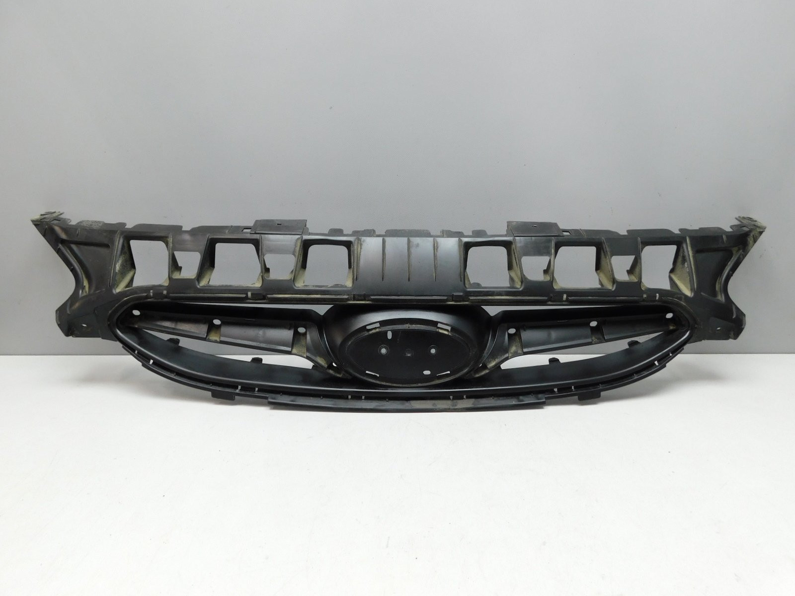 Решетка радиатора Hyundai Solaris 2010-2017