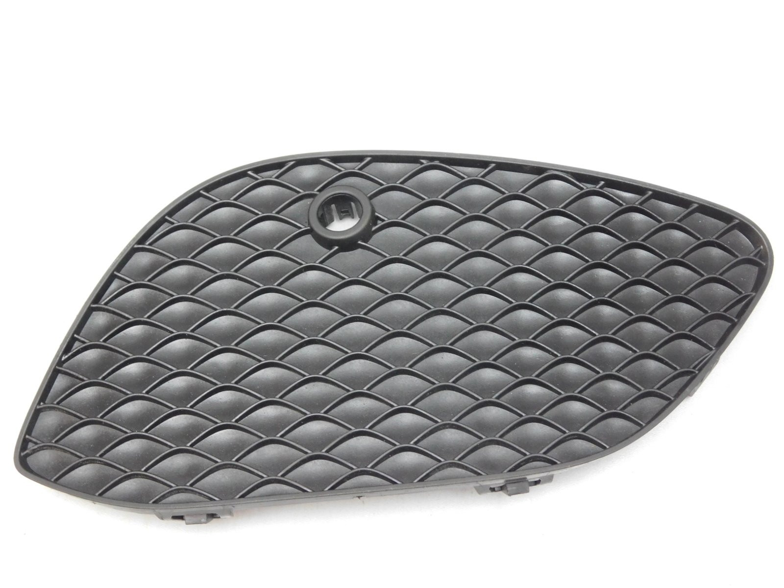 Решетка в бампер правая Mercedes-Benz GLC-Class X253 2015>