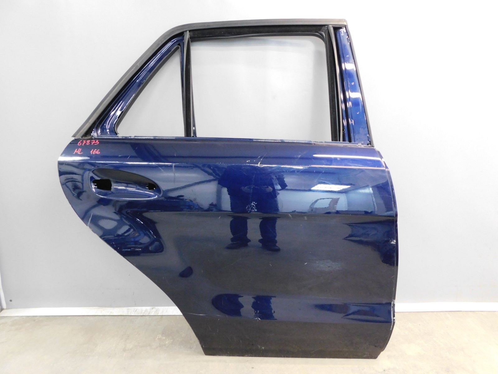 Дверь задняя правая Mercedes-Benz M-Klasse (ML/GLE) W166 2011>