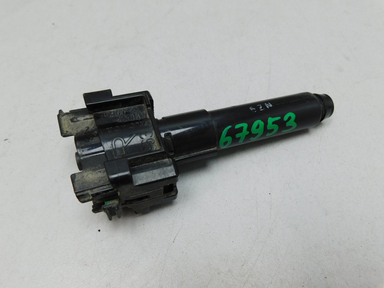 Омыватель фары Toyota RAV 4 2013-2019