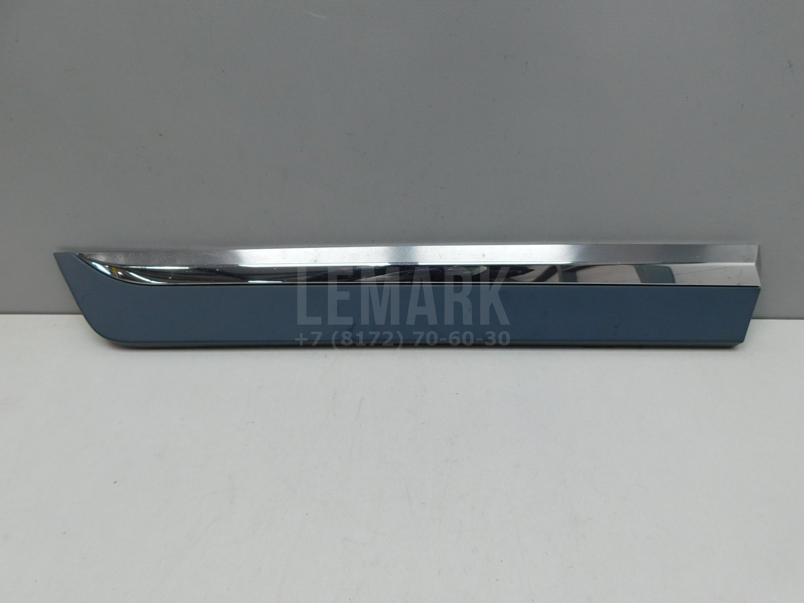 Накладка двери задней правой Volvo XC60 2008-2017 31333819