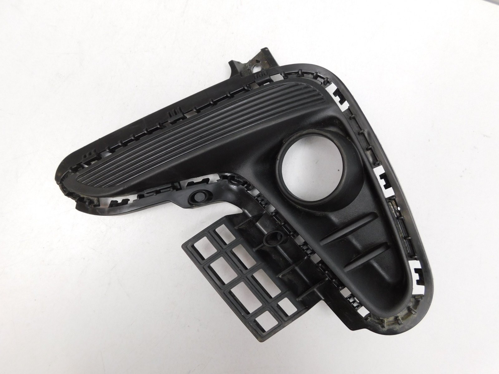 Решетка в бампер левая Kia Rio 2017>