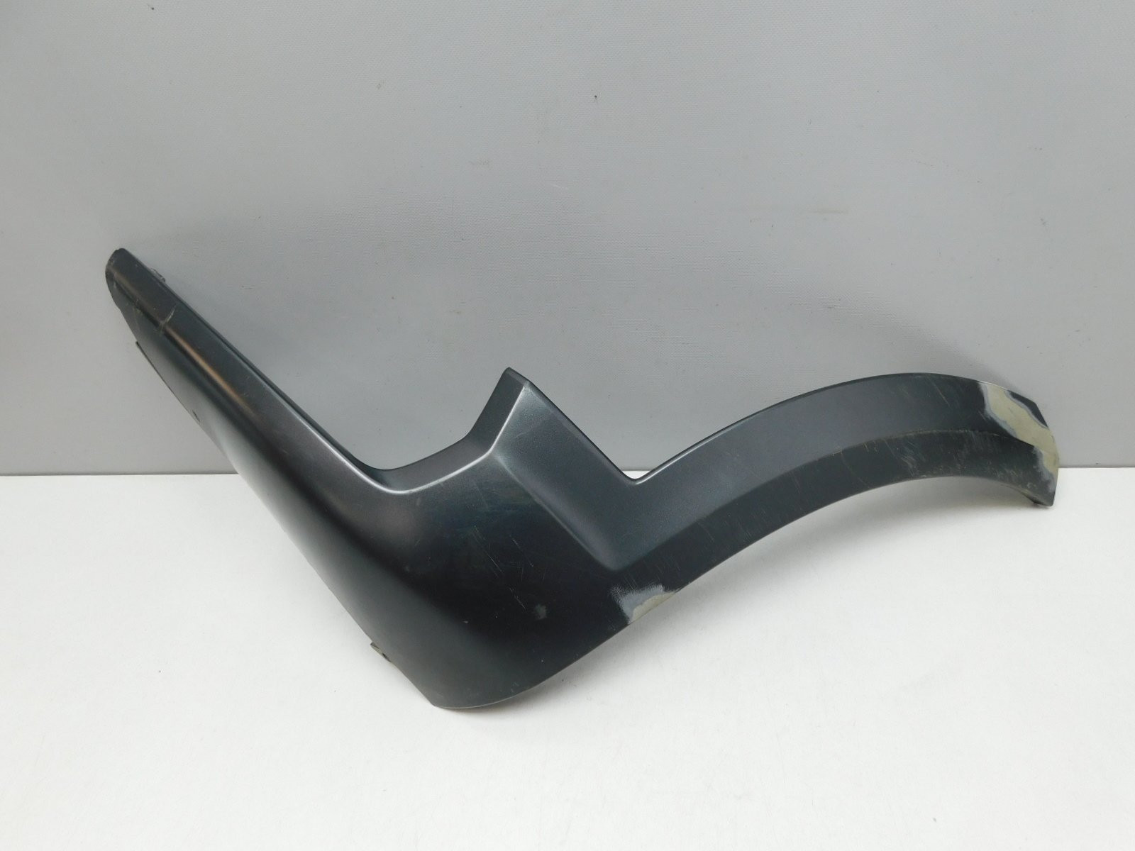 Накладка переднего бампера Volvo V90 Cross Country 2017>