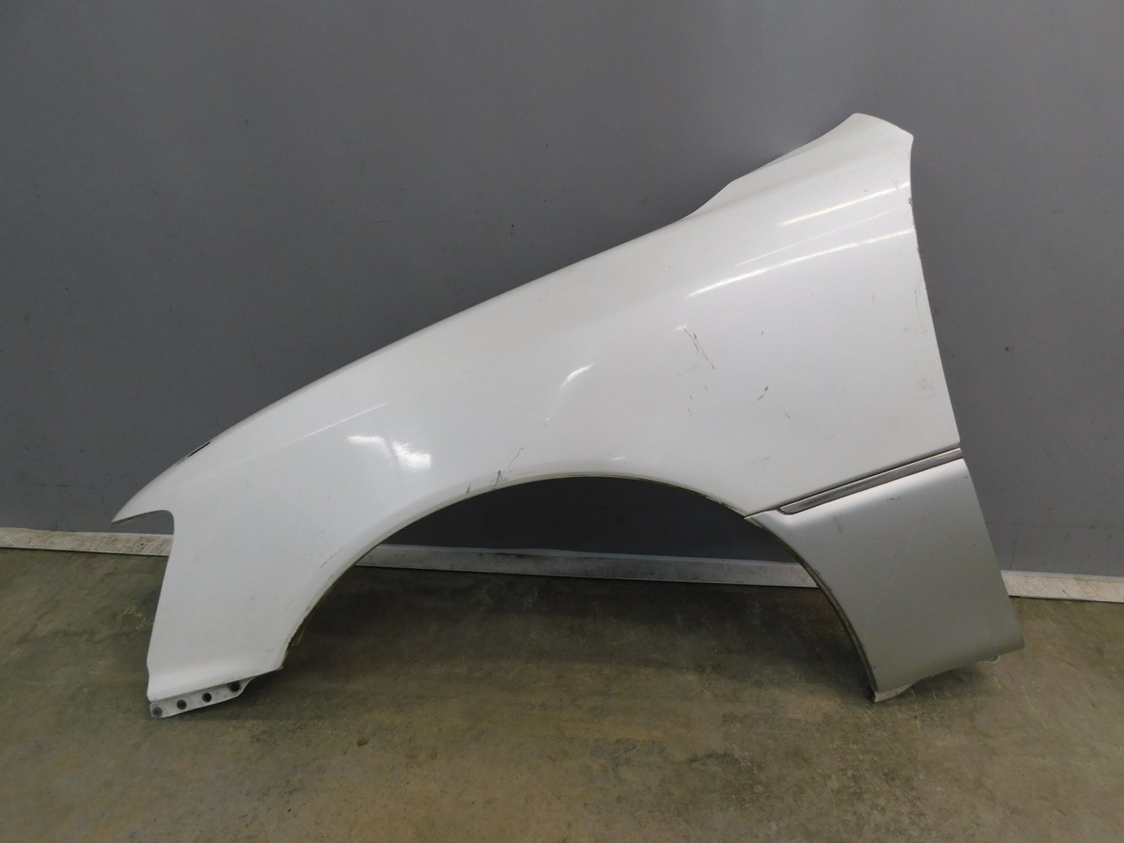 Крыло переднее левое Toyota Crown S170 1999-2007