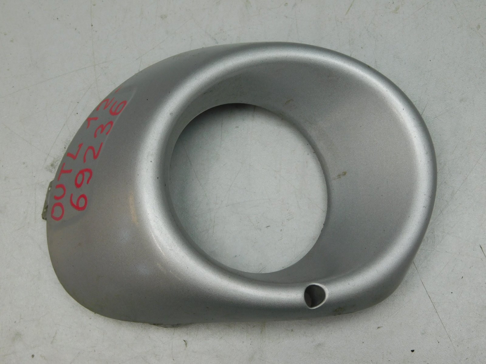 Рамка для противотуманных фар Mitsubishi Outlander 2012>