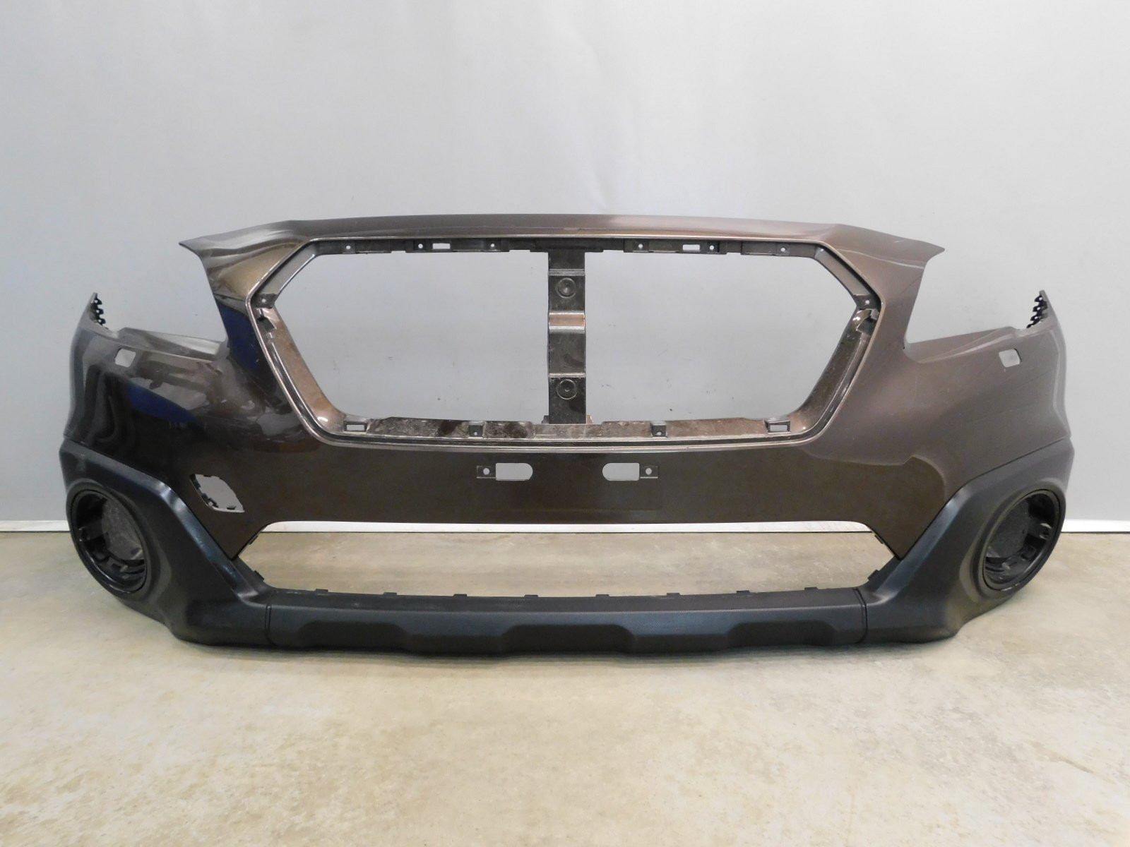 Бампер передний Subaru Legacy Outback (B15) 2015>