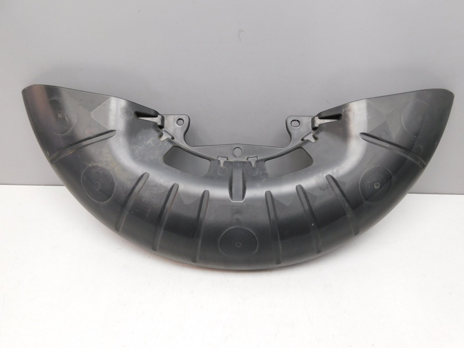 Кожух запасного колеса Toyota Land Cruiser (120)/Prado 2002>