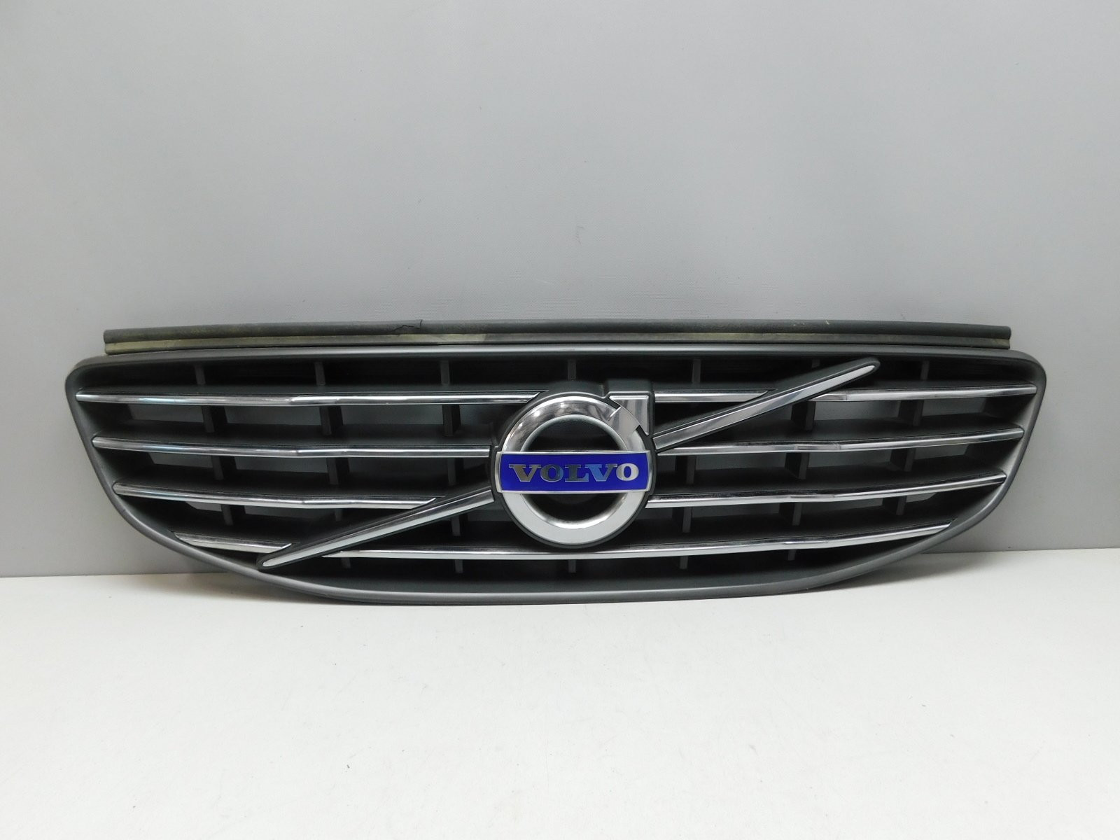 Решетка радиатора Volvo XC60 2008-2017