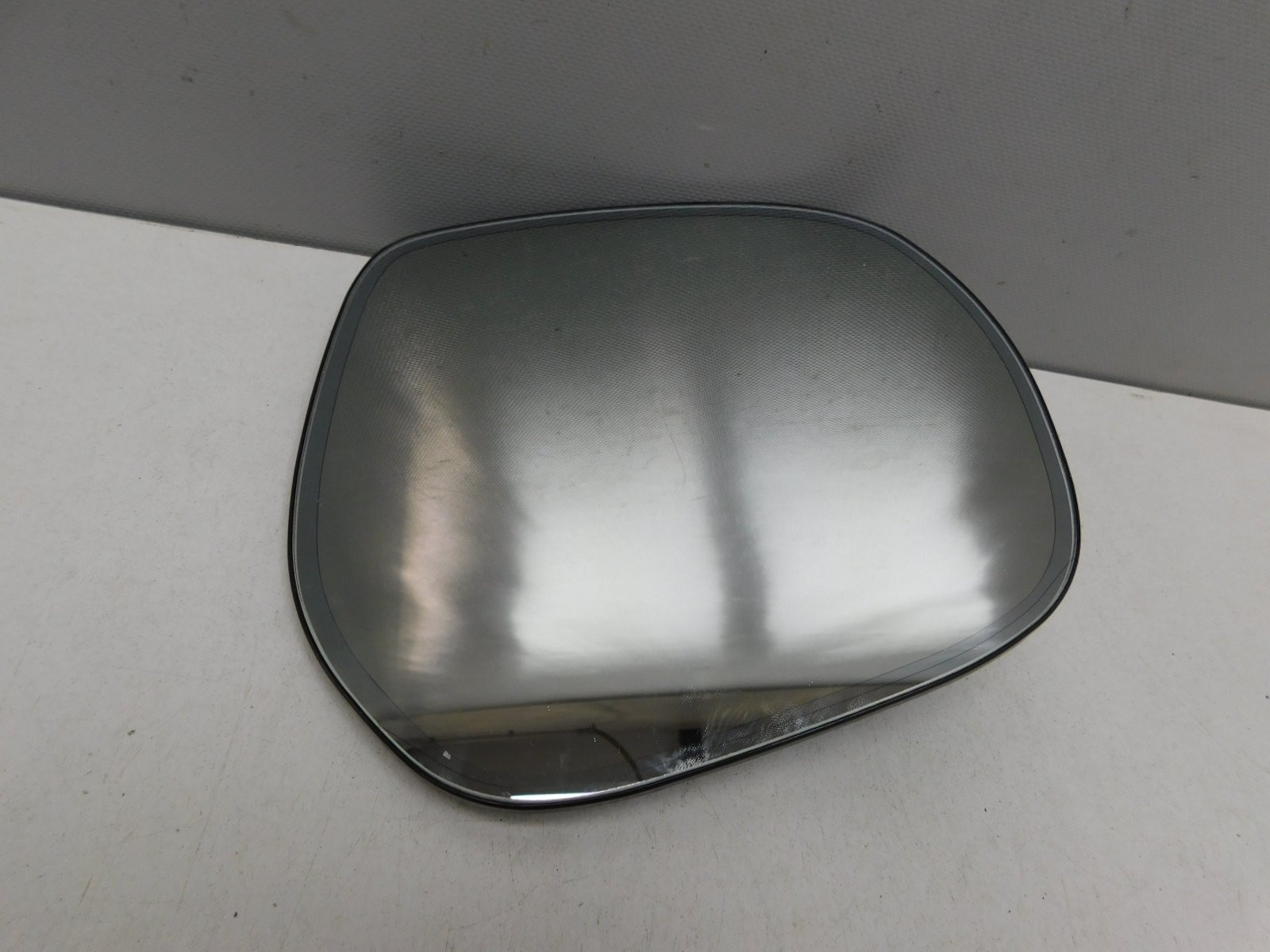 Стекло зеркала правого Lexus LX 570 (URJ200) 2007>