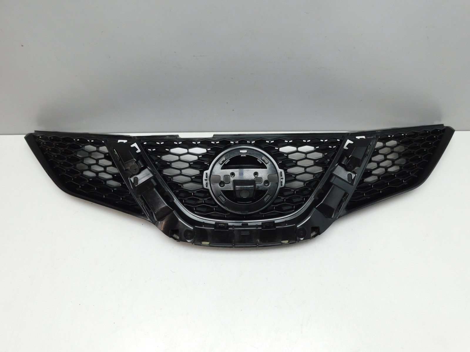 Решетка радиатора Nissan Qashqai (J11) 2014>