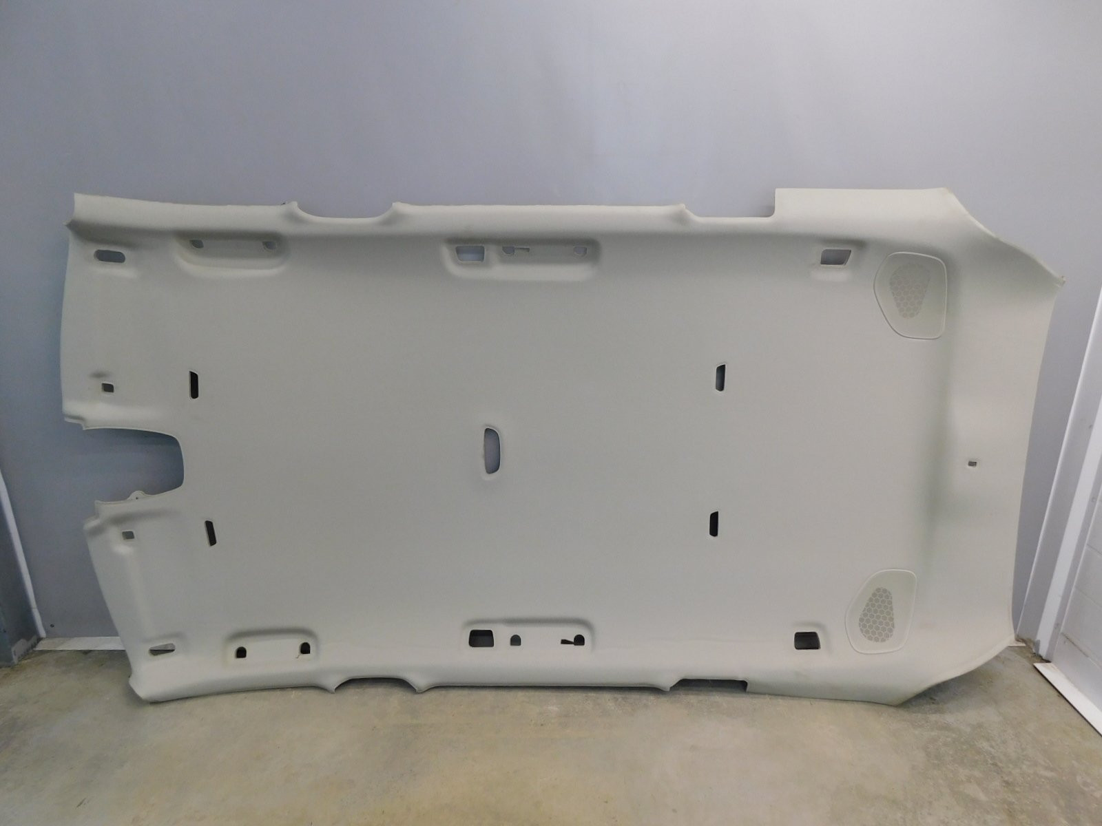 Обшивка потолка Volvo XC90 2015>