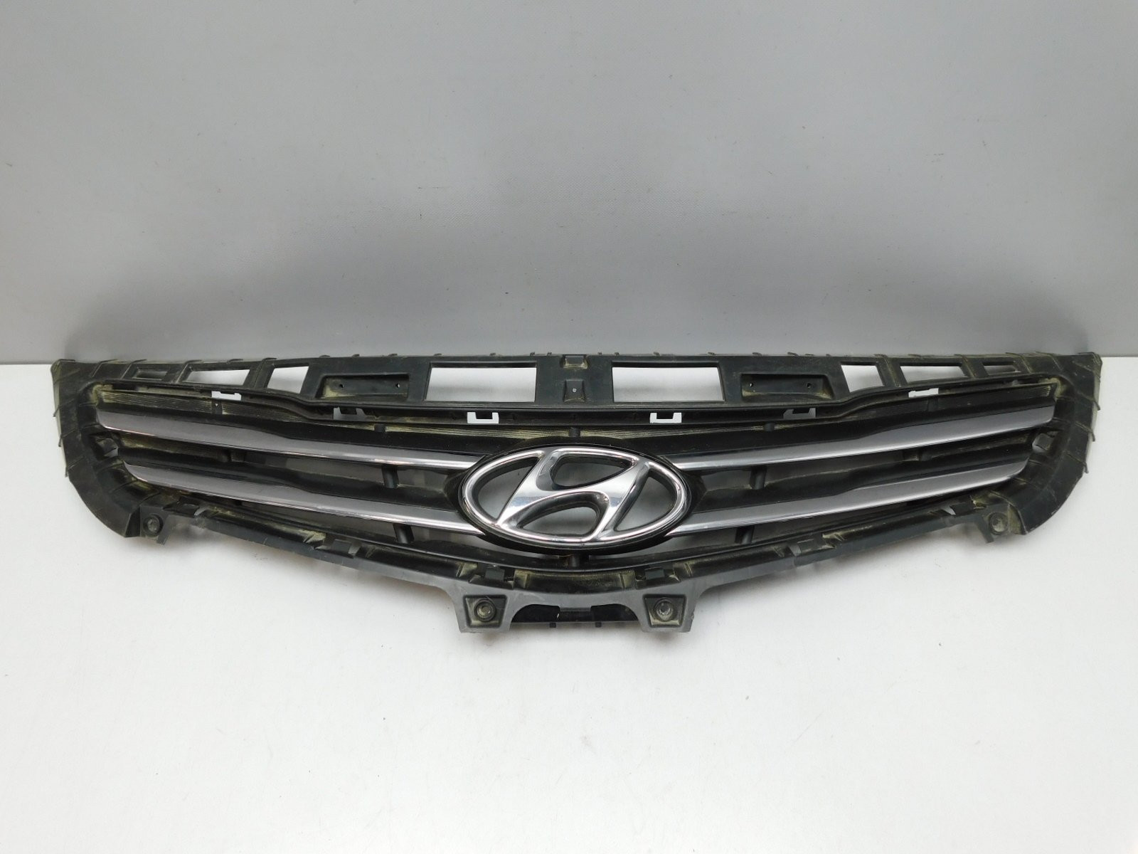 Решетка радиатора Hyundai Solaris 2010-2017