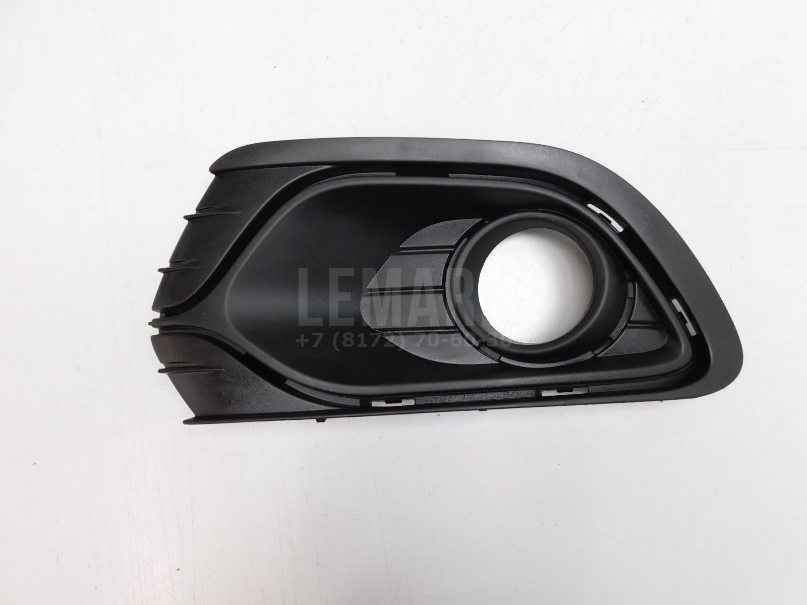 Решетка в бампер левая Renault Logan II 2014> 263363542R
