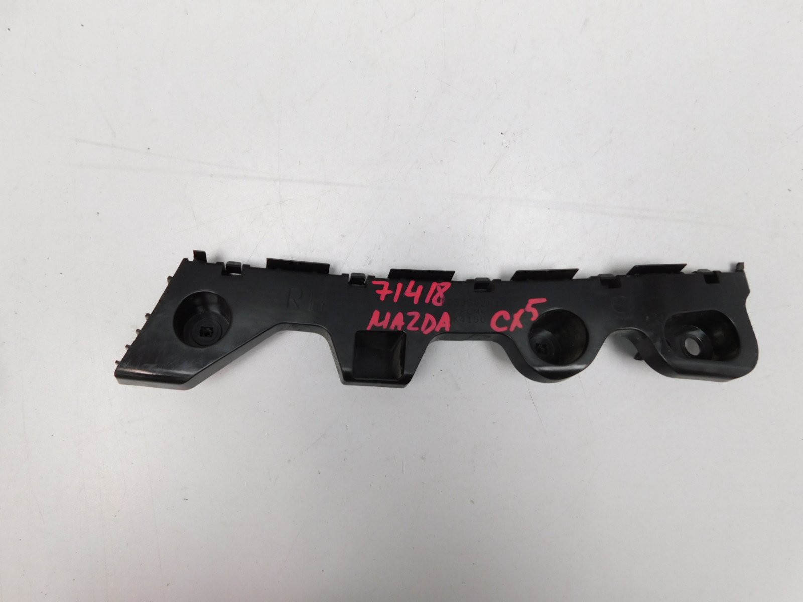 Направляющая заднего бампера Mazda CX 5 2012>