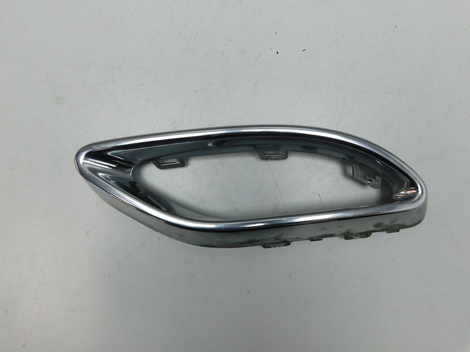 Накладка заднего бампера правая Mercedes-Benz GL/GLS-klasse X166 2012>