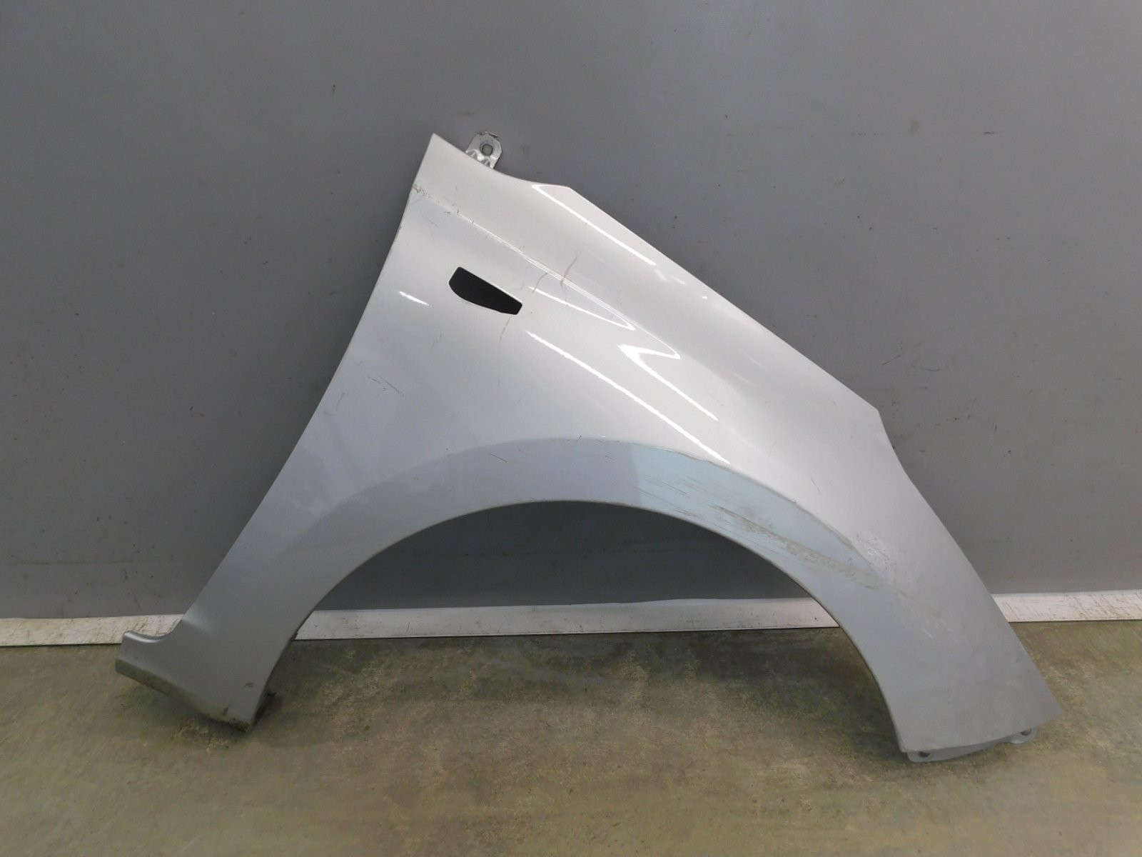 Крыло переднее правое Hyundai Solaris 2017>