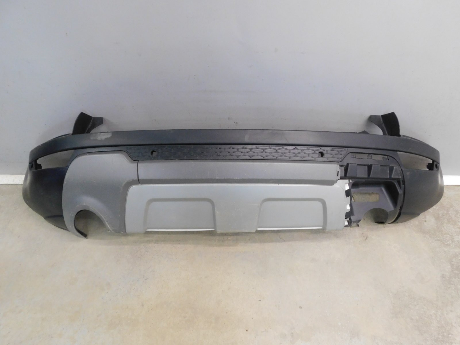 Бампер задний Land Rover Range Rover Evoque 2011-2019