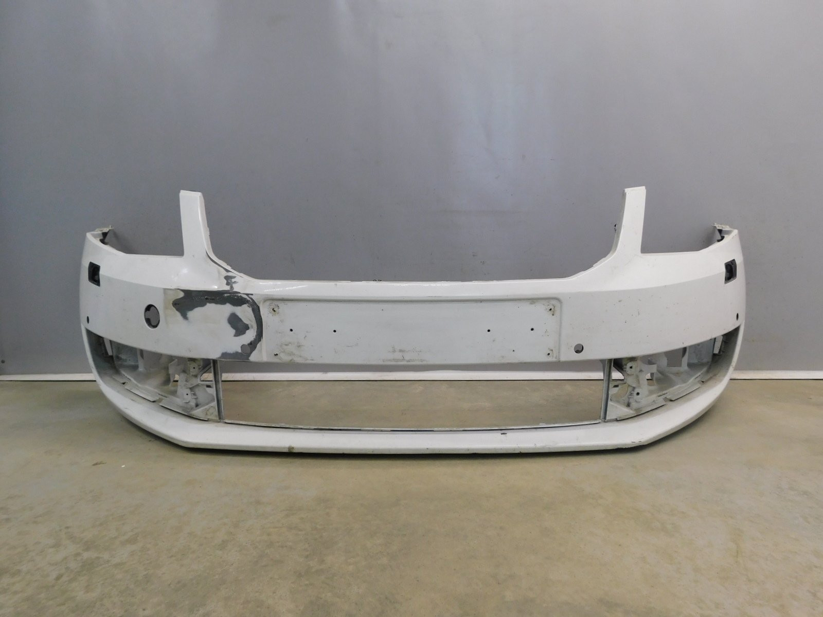 Бампер передний Skoda Octavia III (A7) 2013-2020