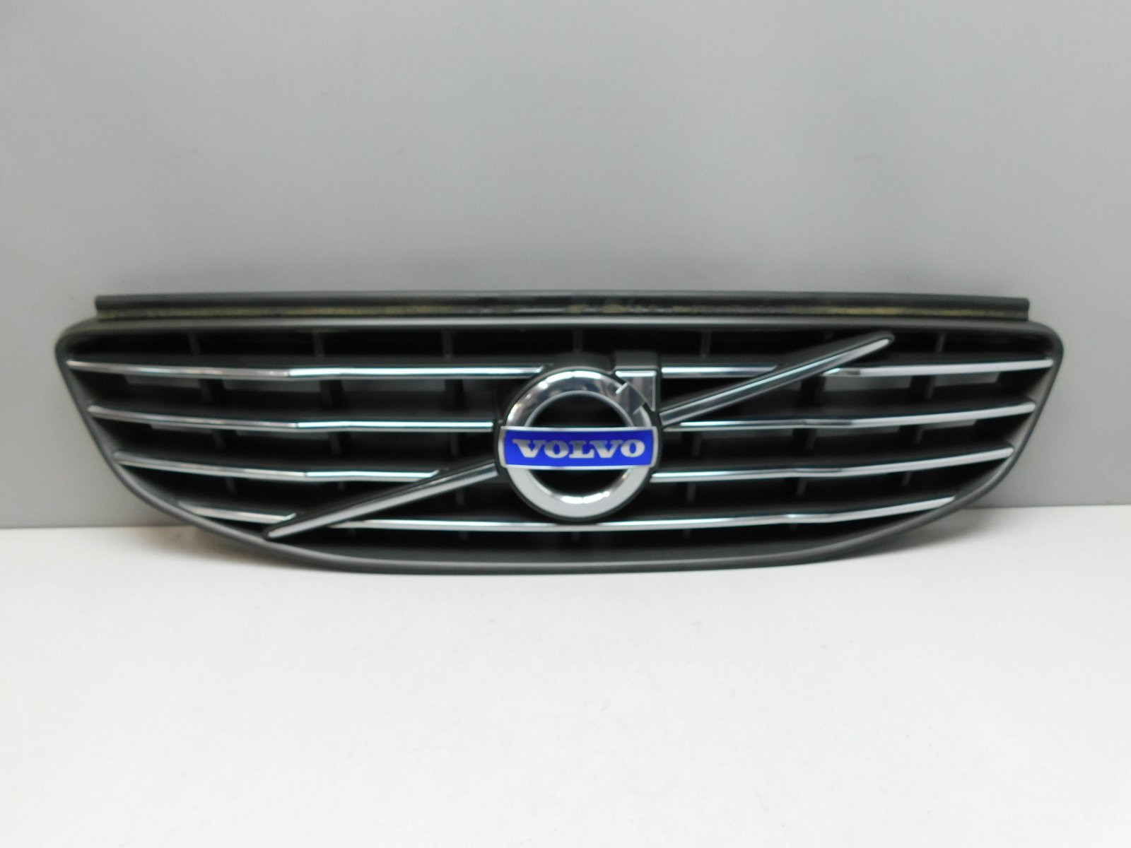 Решетка радиатора Volvo XC60 2008-2017