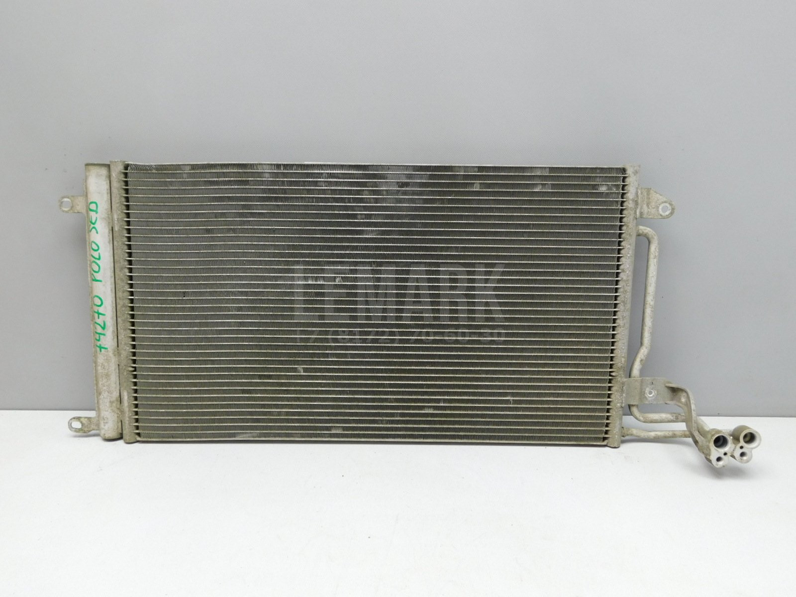 Радиатор кондиционера Volkswagen Polo Sedan 2011-2020 6R0820411T