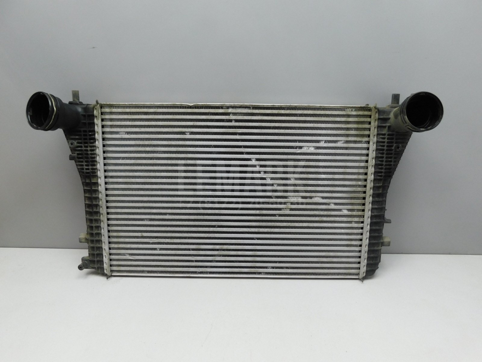 Интеркулер Volkswagen Passat B7 2011-2015 3C0145805R