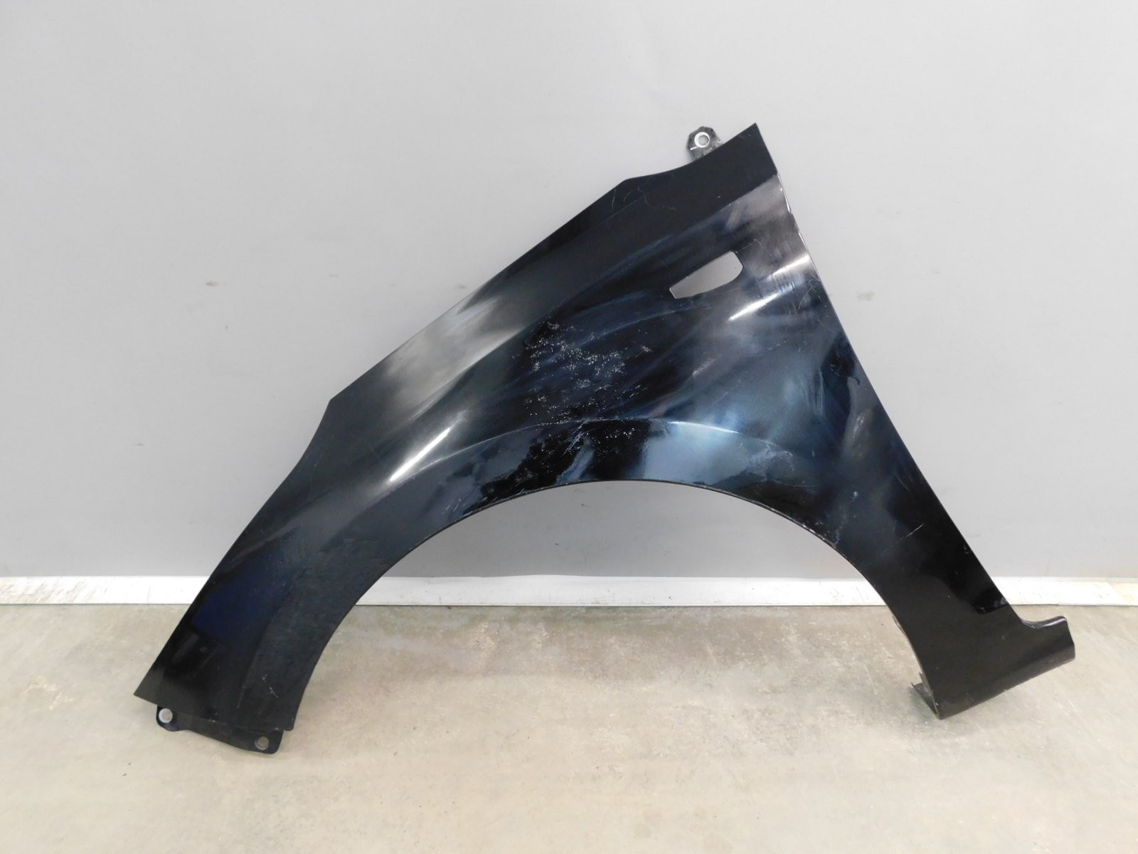 Крыло переднее левое Hyundai Solaris 2017>
