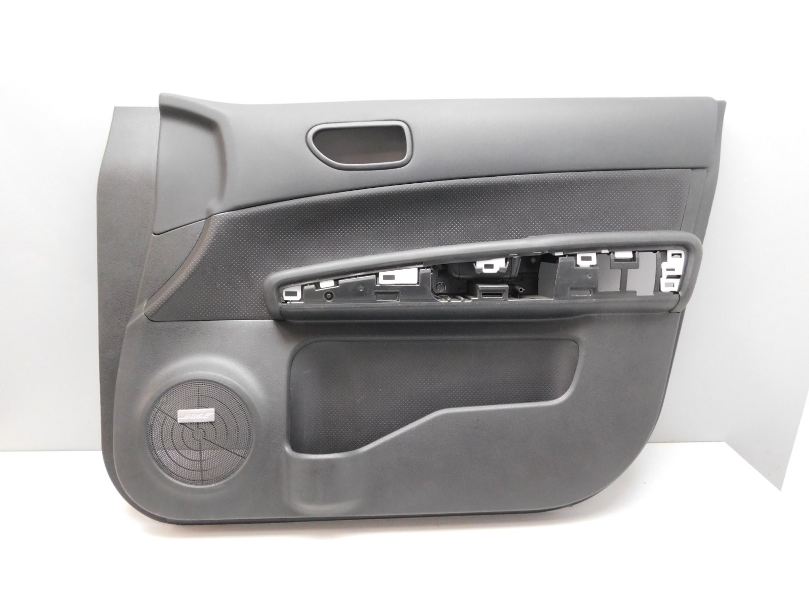 Обшивка двери передней правой Nissan X-Trail (T31) 2007-2014