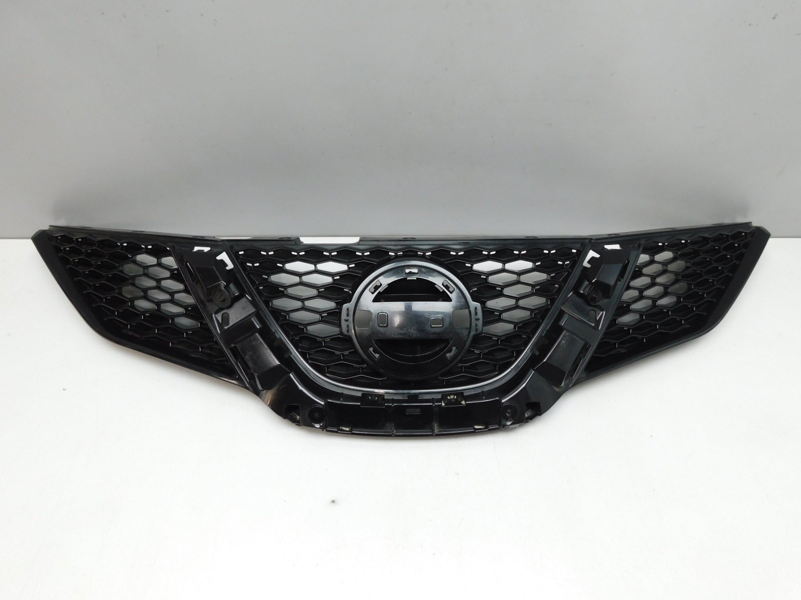 Решетка радиатора Nissan Qashqai (J11) 2014>