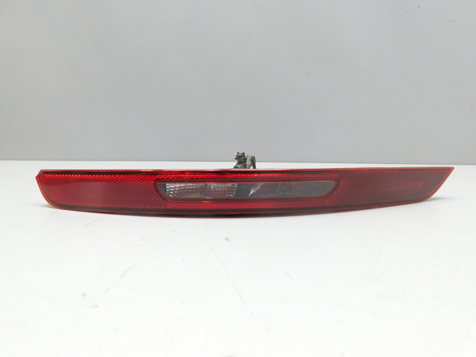 Фонарь задний в бампер правый Porsche Macan 2014>