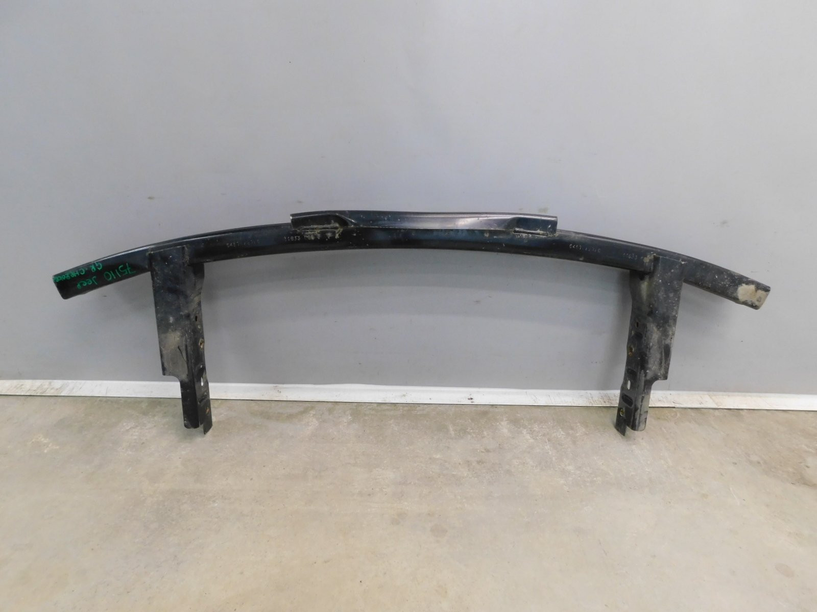 Усилитель заднего бампера Jeep Grand Cherokee (WK2) 2010>