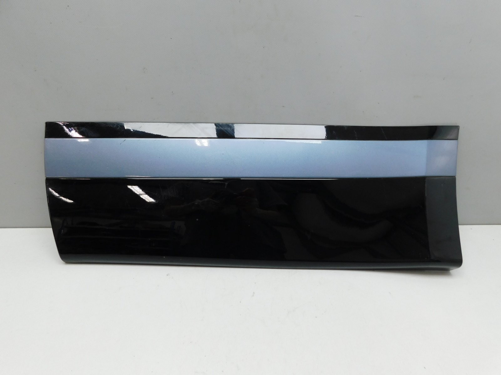 Накладка двери задней левой Land Rover Range Rover Velar 2017>