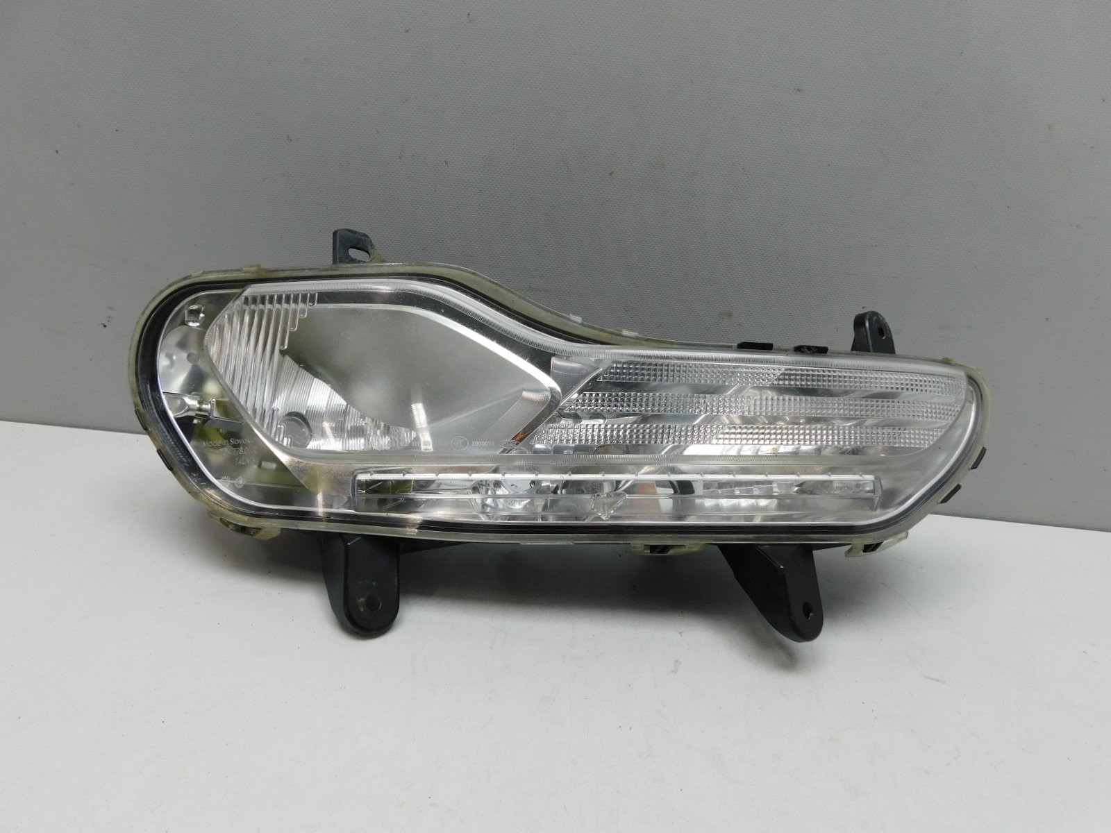 Фара противотуманная правая Ford Kuga 2012>