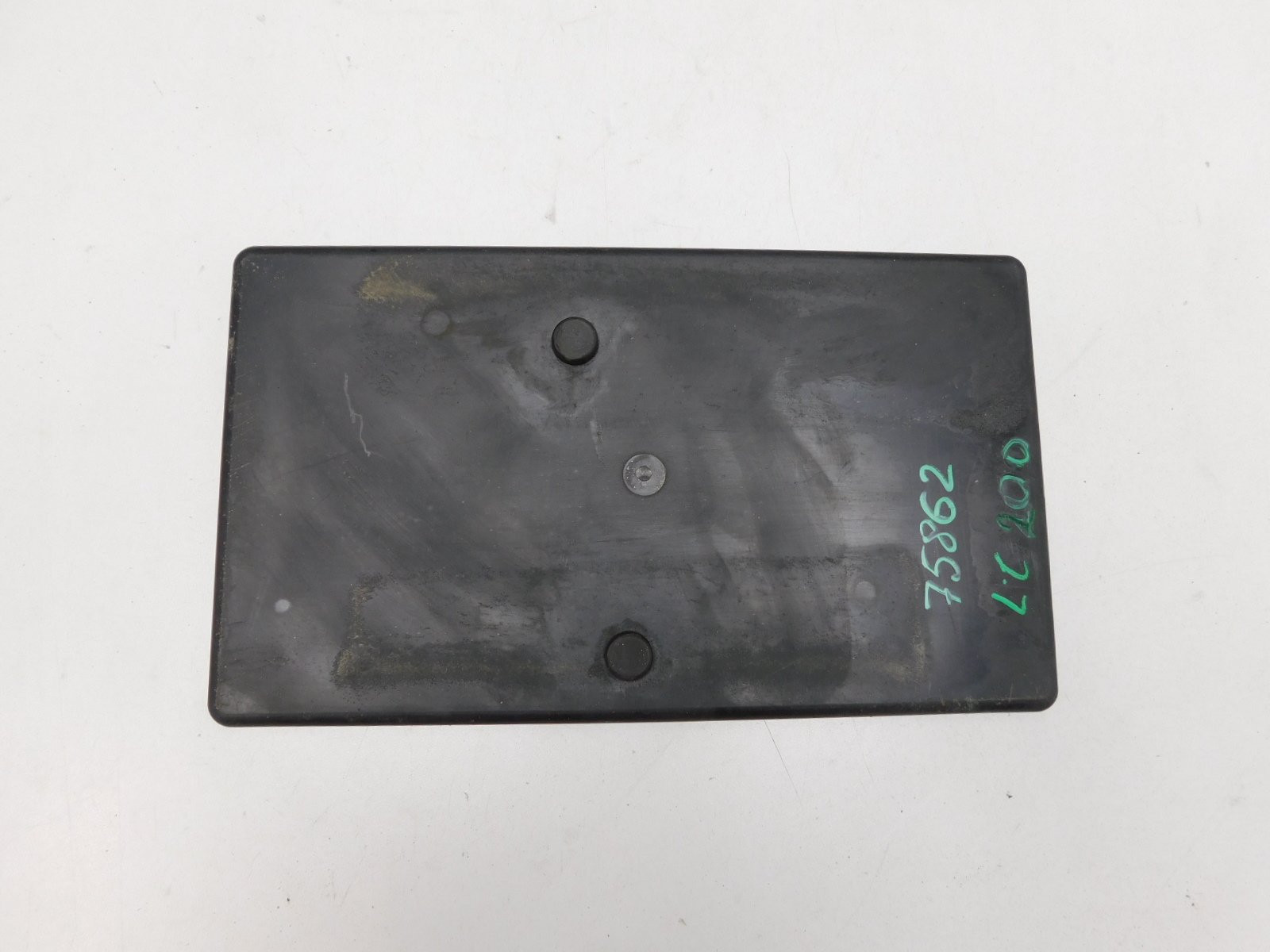 Крепление АКБ (корпус/подставка) Toyota Land Cruiser (200) 2008>