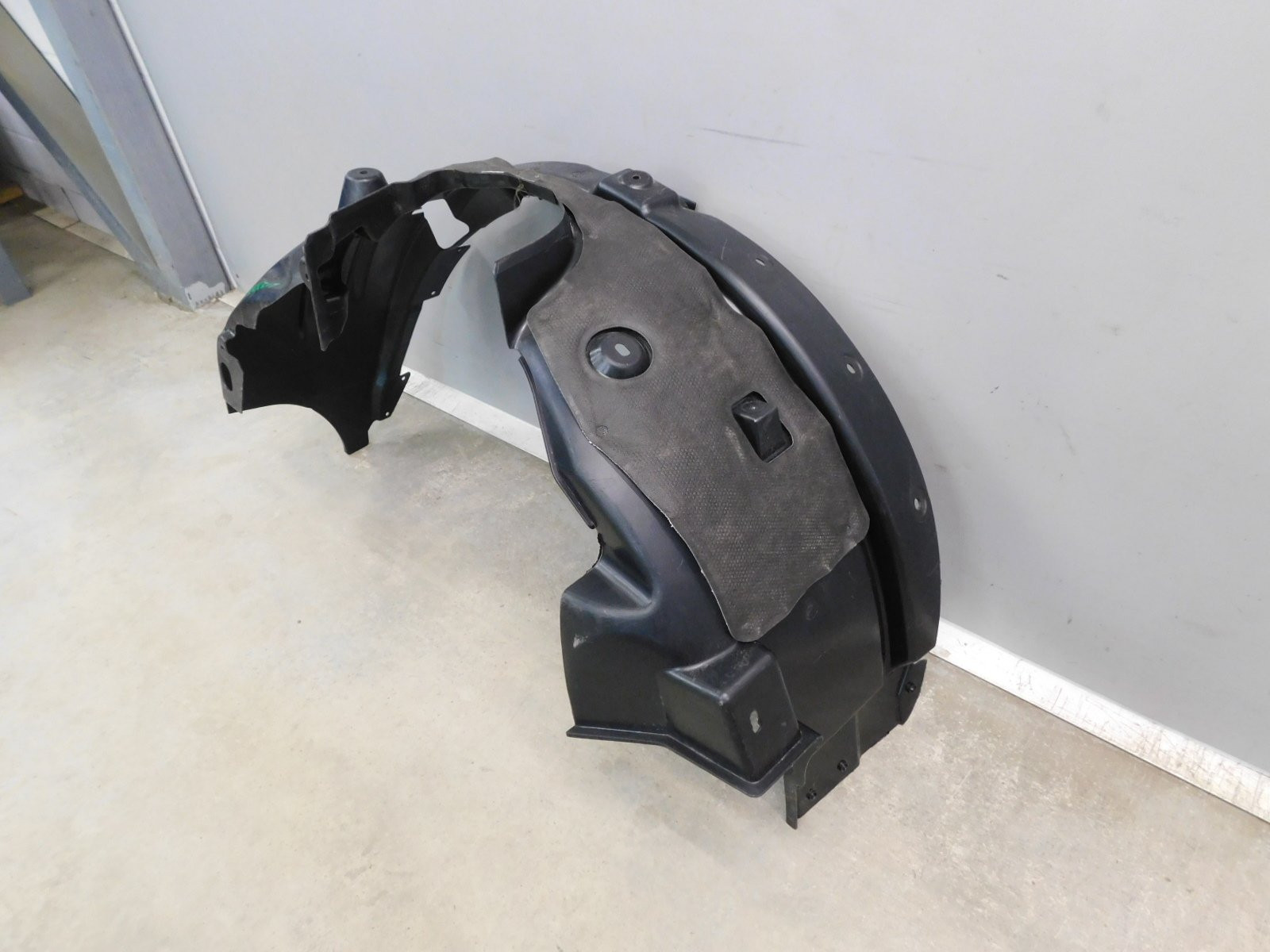 Локер передний правый Ford Transit 2014>