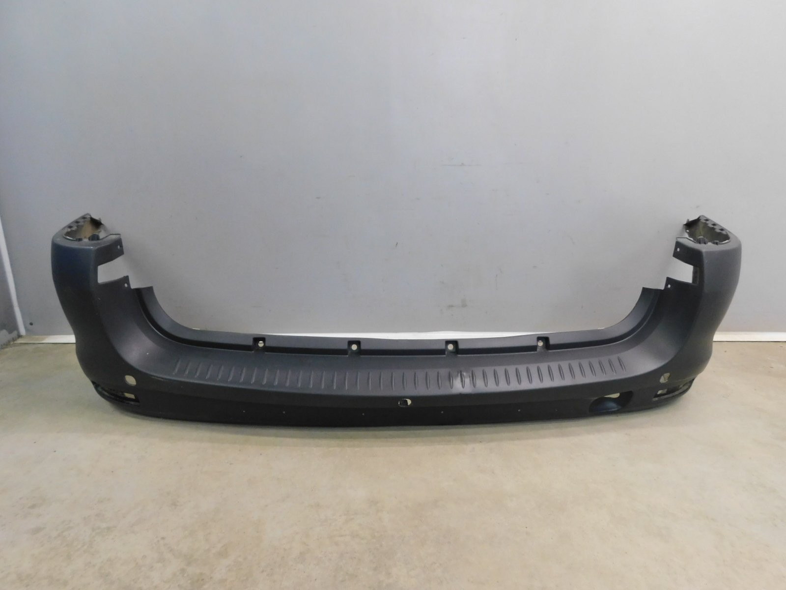 Бампер задний VAZ Lada Largus 2011>