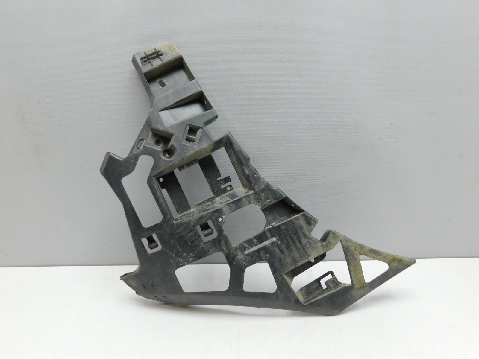 Кронштейн переднего бампера Mercedes-Benz S-Klasse W222 2013>