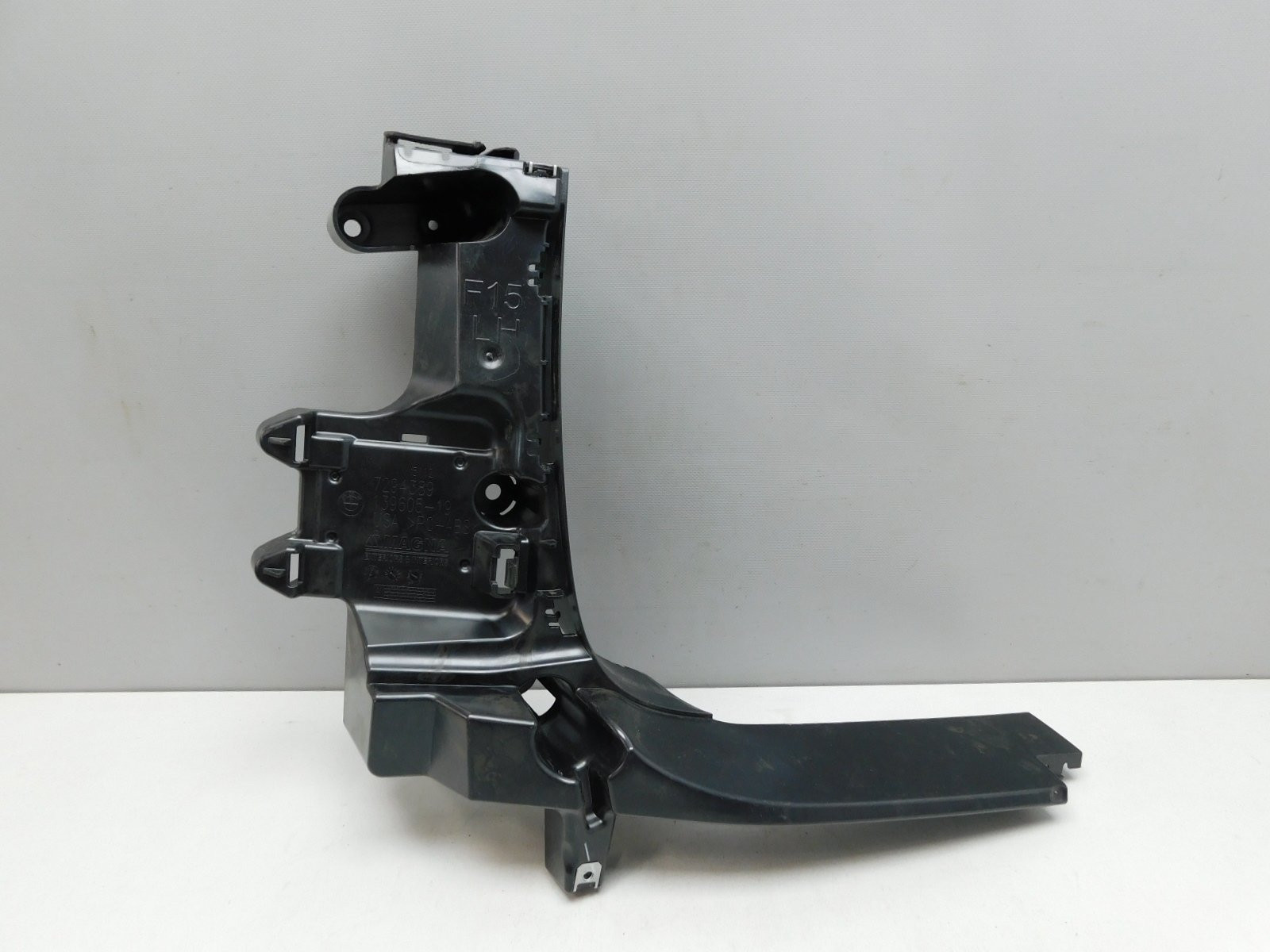 Кронштейн заднего бампера BMW X5 F15 2013-2018