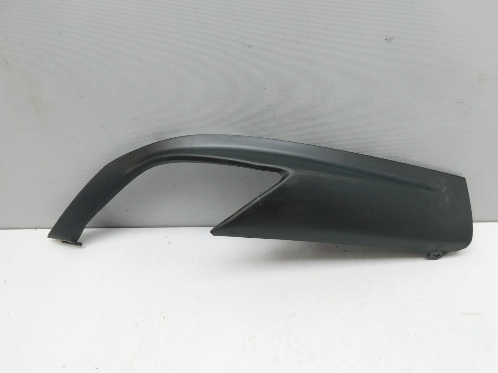 Накладка заднего бампера правая Lexus RX IV 2015>