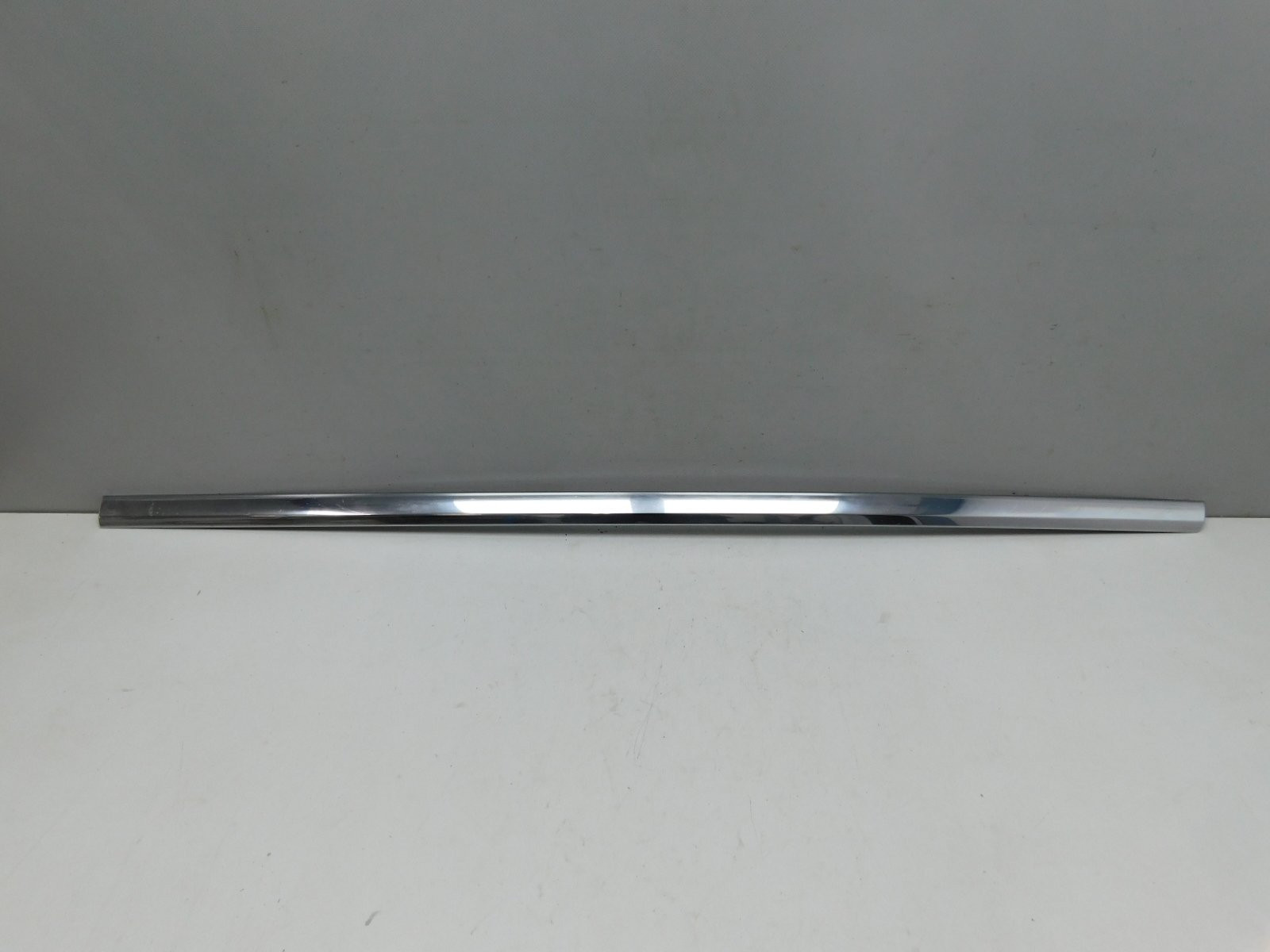 Молдинг заднего левого крыла Volkswagen Transporter T6 2016>